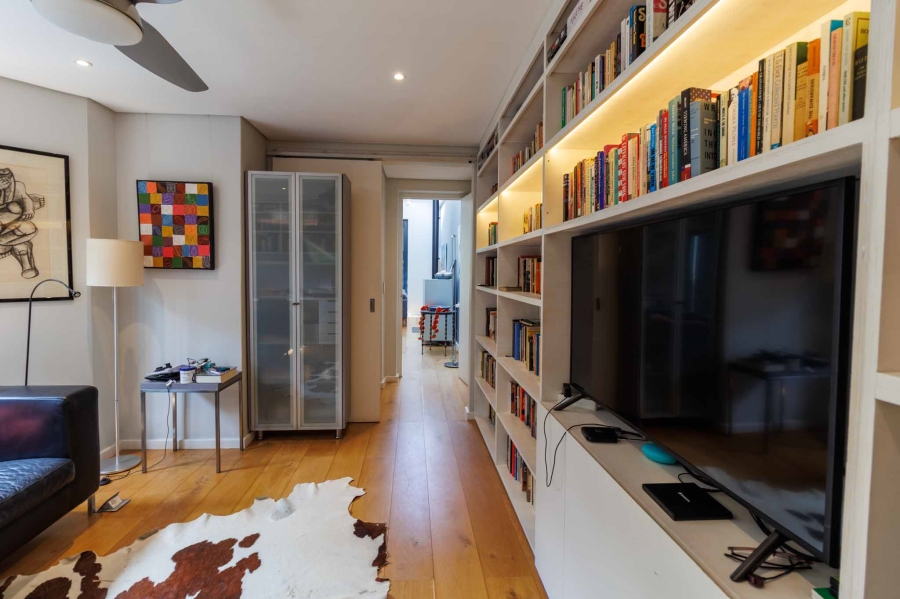 To Let 1 Bedroom Property for Rent in Tamboerskloof Western Cape